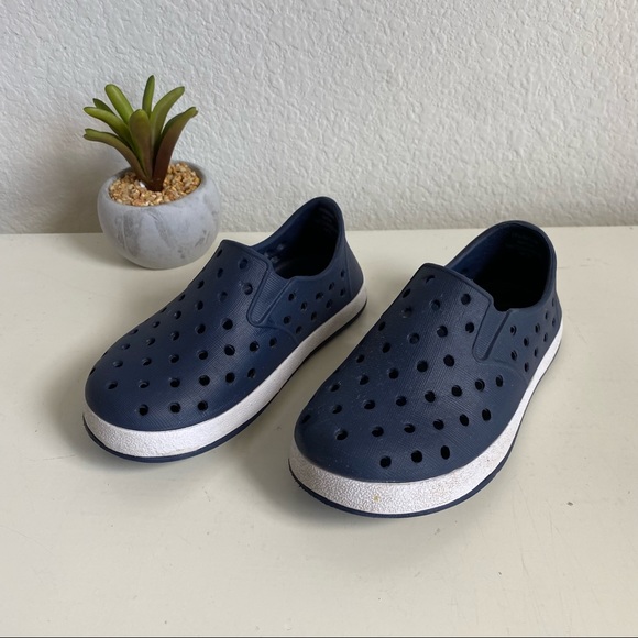 Cat & Jack Navy Blue Water Play Toddler Shoes - Picture 4 of 10